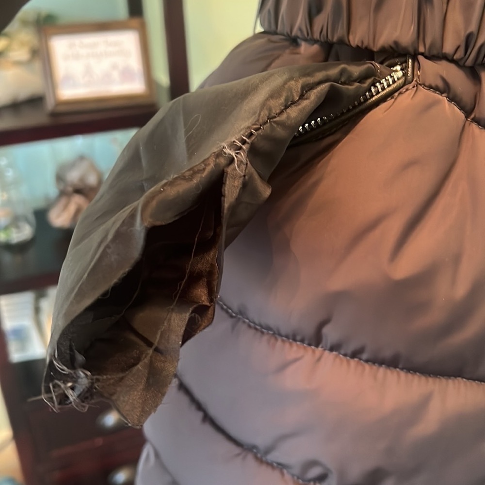 LOLA made in Italy puffer Jacket Size Small - Picture 11 of 15
